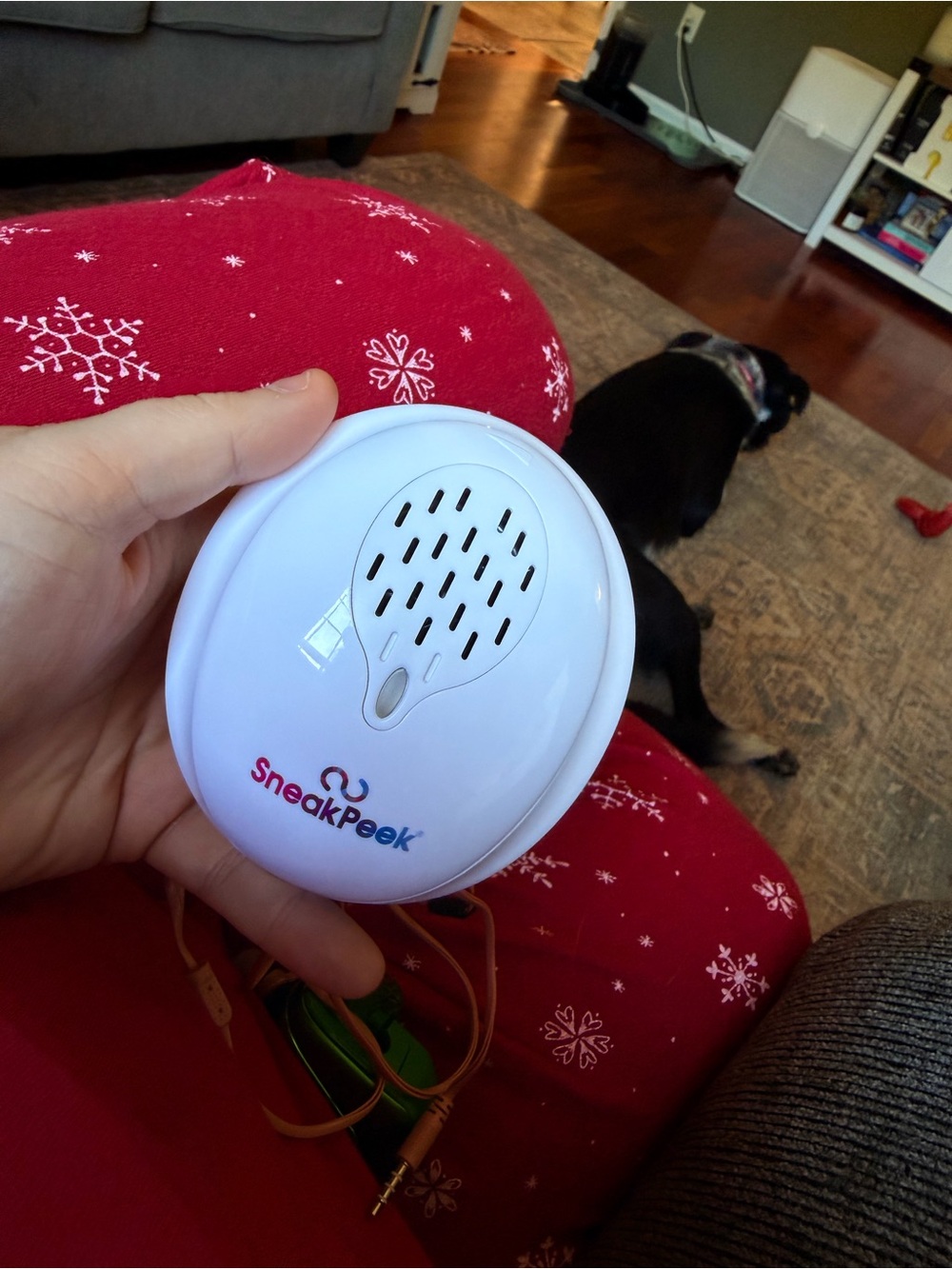 Sneak Peek White Portable Pocket Speaker with Built-In Grill